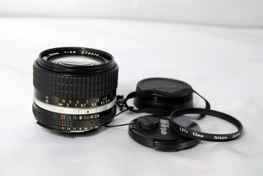 Nikon 28mm f2.8 lens Nikkor AIS AIS manual focus with L37c filter 