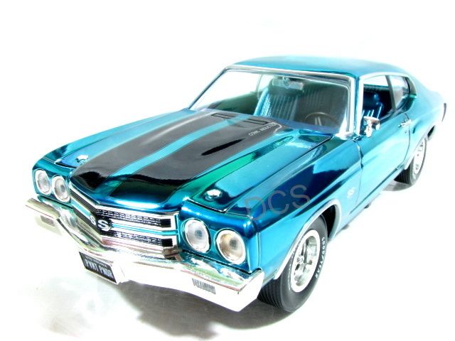 ERTL 1970 CHEVY CHEVELLE BLUE CHROME 1/18 Diecast Cars  