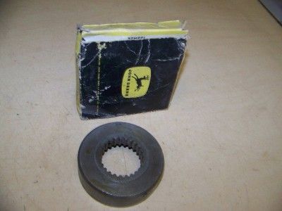 JOHN DEERE 3010 4010 TRACTOR NEW OLD STOCK POWER SHAFT SHIFT COLLAR 