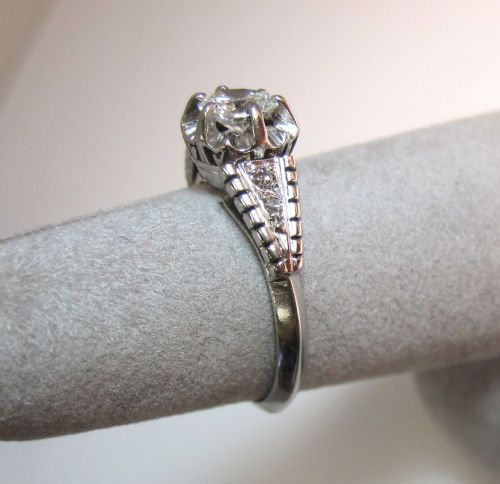 TRUE ANTIQUE DETAILED ART DECO .55CT F VS DIAMOND PLATINUM ENGAGEMENT 