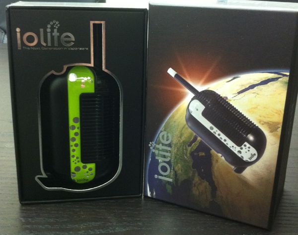 2011 LIME GREEN IOLITE VAPORIZER , NIB + FREE GRINDER  