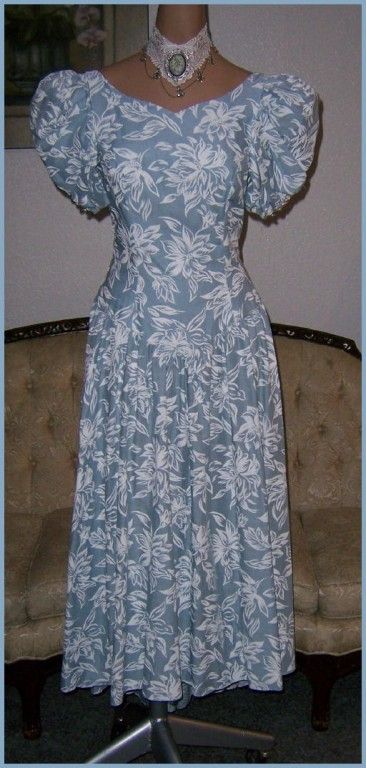 Vintage Blue Bustle Tea Prom Garden Party Dress NEW 6  