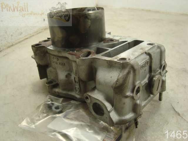 Kawasaki VN750 Vulcan 750 REAR PISTON / CYLINDER  