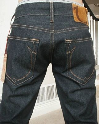  are bidding on a brand new, 100% authentic True Religion mens Bobby 