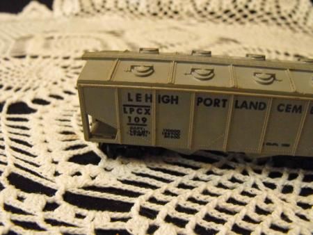 VINTAGE MAR TRAIN CAR LEHIGH PORTLAND CEMENT LPCX 109  