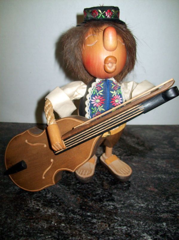 Vintage ANRI CASY BOYS CELLO PLAYER CARVED WOOD italy  