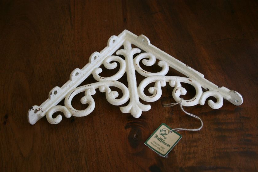 Chic Cottage Victorian Metal Corbal Corner Bracket  