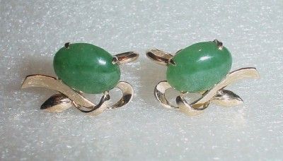 14K VINTAGE JADE SCREW BACK EARRINGS   LB1450  