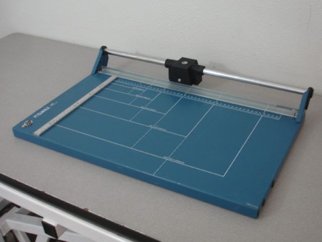 DAHLE 17 Roll + Schnitt Paper Cutter Rolling Trimmer  