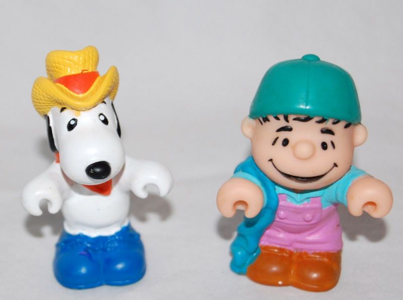 Rare 1966 Vintage Snoopy & Lionel Figures Peanuts Gang  