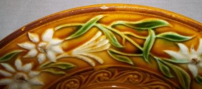 Villeroy & and Boch majolica plate vintage / antique  