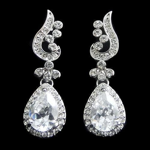   Floral Leaf Drop Pierced Dangle Earring Swarovski Crystal Clear  