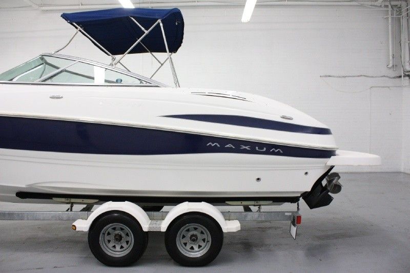 2005 MAXUM 2400 SC3 CUDDY CABIN MERCRUISER 6.2L 320HP LOW HOURS 2005 