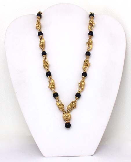 ELEGANT VINTAGE 18K GOLD & LAPIS LION MOTIF NECKLACE  