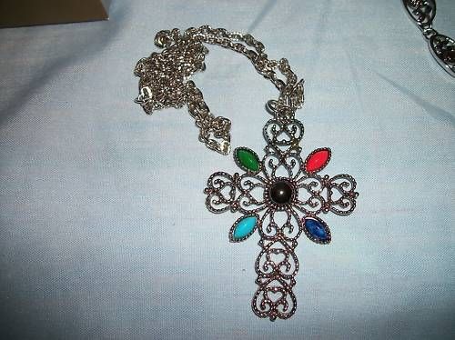 Vintage AVON Jewelry Romanesque CROSS necklace silver  