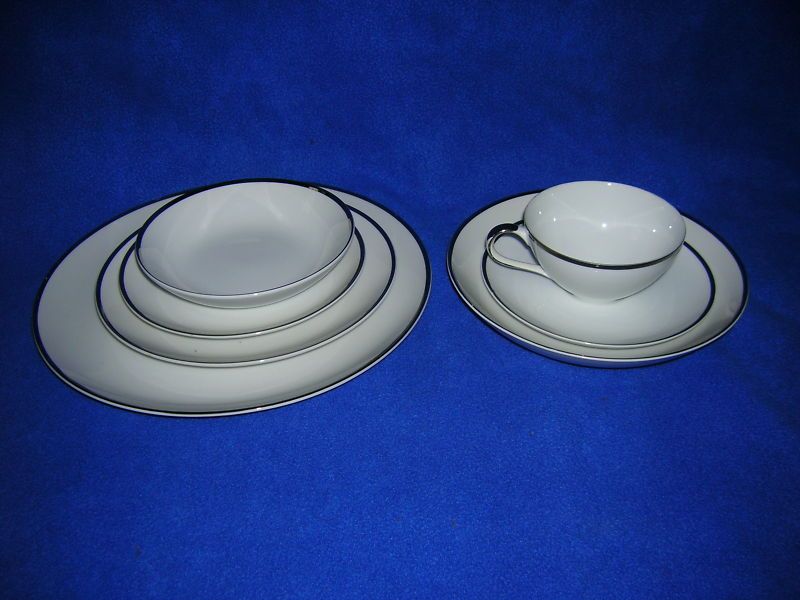 Harmony House MODERNE 3545 china 7 pc. place setting  