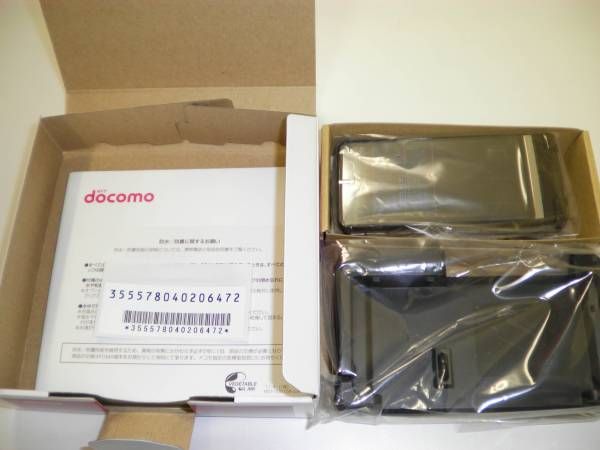 DOCOMO CASIO CA 01C EXILIM 16.3 MP 3D CELL PHONE BLACK  