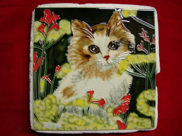 Ceramic Glazed Decorative 8 x 8 Tile 560  Cat w/ Wood Backing  