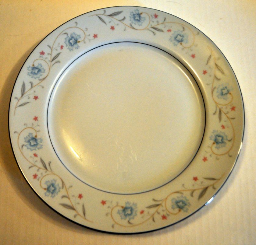 Fine China of Japan English Garden Dinner Plates  