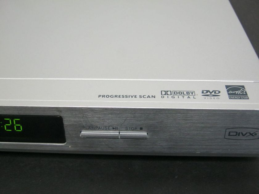   FORM FACTOR Silver DVP3140  CD JPEG  WMA DVD DIVX Player  