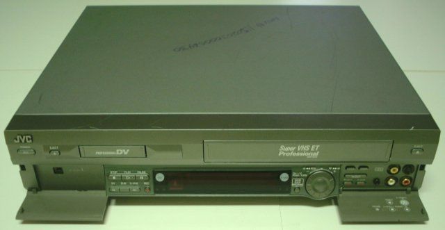 JVC SR VS30U Mini DV/S VHS Dual Deck VCR is a Professional Model of 