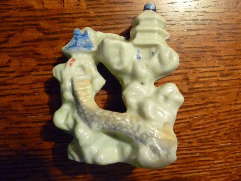 VINTAGE FISH TANK ORNAMENT JAPAN #23  