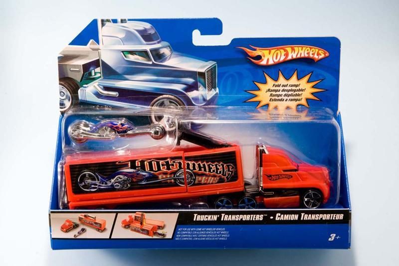 Hot Wheels 2007 Truckin Transporters Hammer Sled Blue  