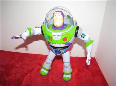   EDITION TALKING BUZZ LIGHTYEAR ACTION FIGURE TOY STORY UTILITY BELT