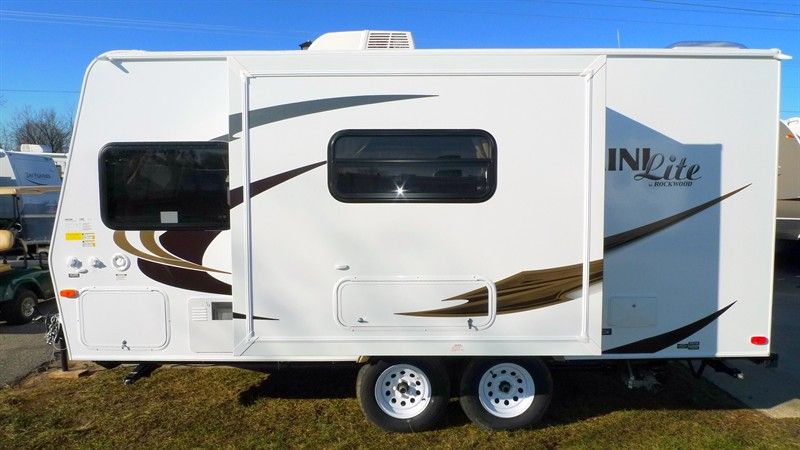 2012 Rockwood Mini Lite 1809S light weight travel trailer w/ slide 