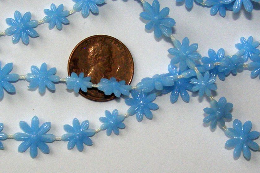 VINTAGE PLASTIC DAISY FLOWER TRIM SCRAP BOOKING SEWING  